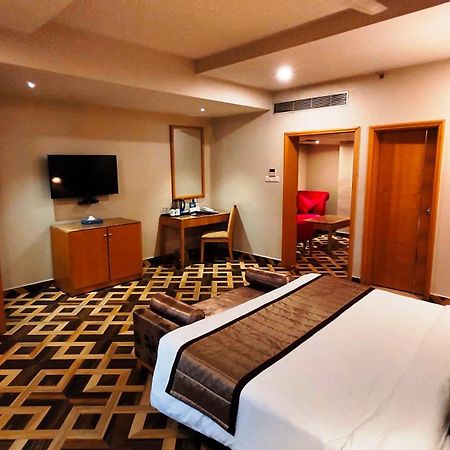 Best Western Ashoka Hyderabad Exterior foto